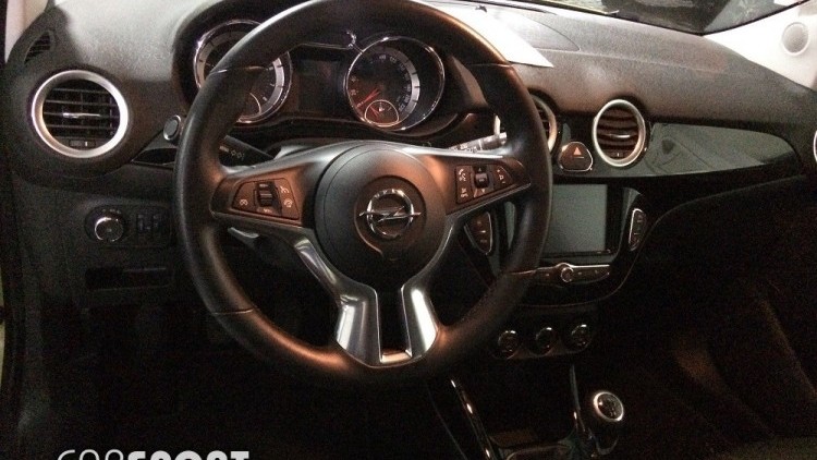 Opel Adam 1.2 GLAM