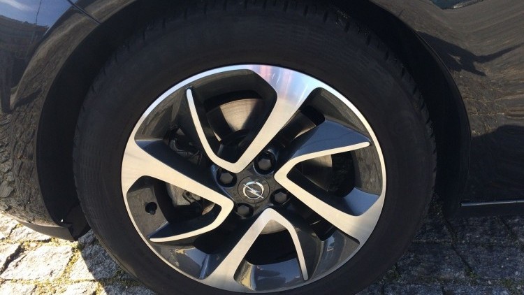 Opel Adam 1.0 Turbo 115 CV