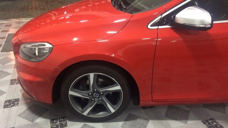 Volvo V40 D2 R-Design Momentum