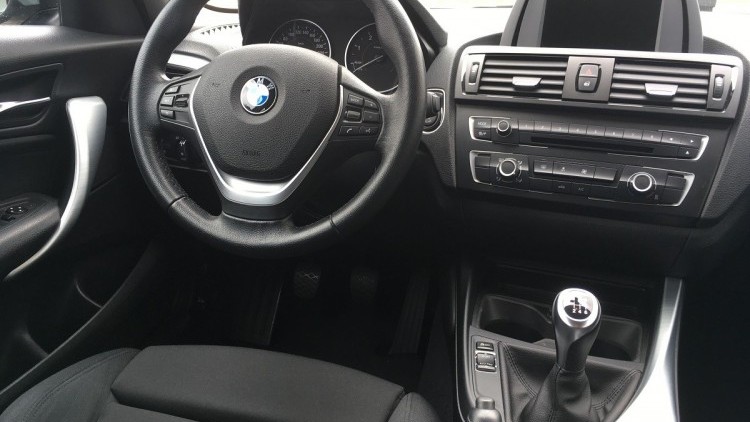 BMW S&eacute;rie 1 - 116 2.0 Line Sport