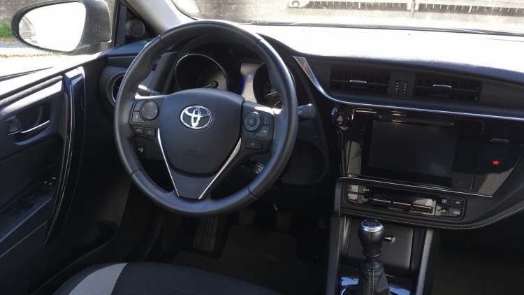 Toyota Auris Touring Sports D-4D SPORT