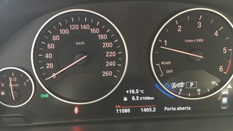 BMW S&eacute;rie 3 - 320 320d Line Luxury AUTO 190CV