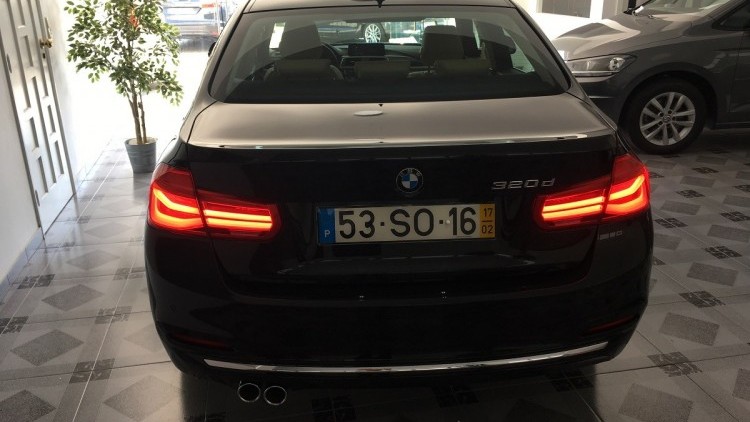 BMW S&eacute;rie 3 - 320 320d Line Luxury AUTO 190CV