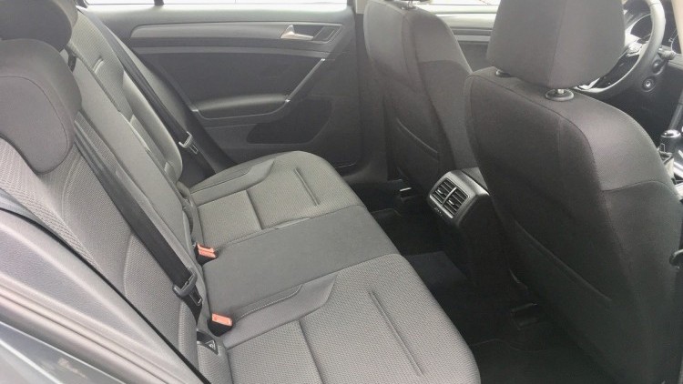 Volkswagen Golf Variant VII TDI 115 CV