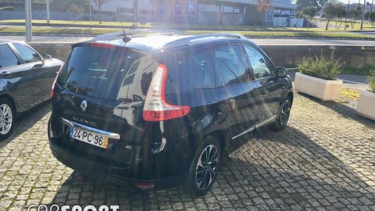 Renault Grand Sc&eacute;nic DCI EDC
