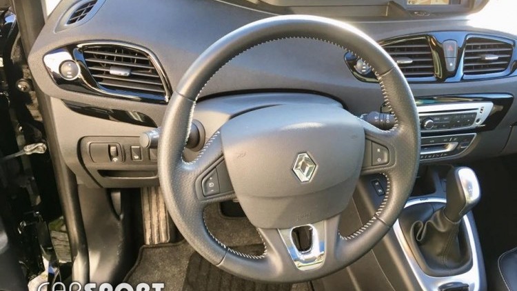 Renault Grand Sc&eacute;nic DCI EDC
