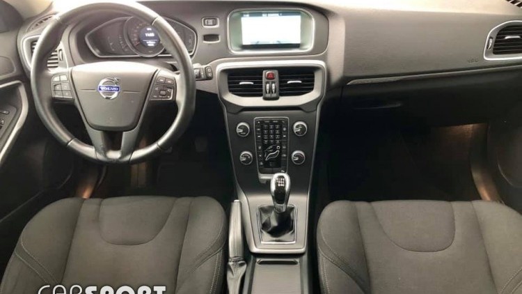 Volvo V40 Cross Country D2