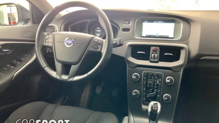 Volvo V40 Cross Country D2