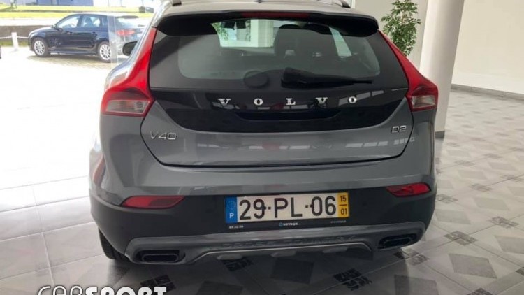 Volvo V40 Cross Country D2
