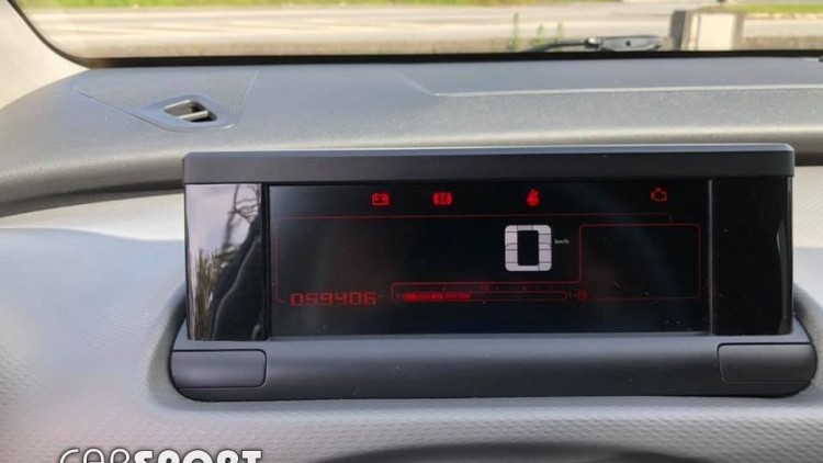 Citro&euml;n C4 Cactus 1.6 HDI 100 CV FEEL