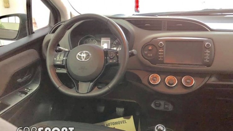 Toyota Yaris 1.0
