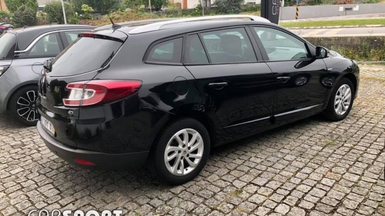 Renault M&eacute;gane Sport Tourer DCI Limited 110CV
