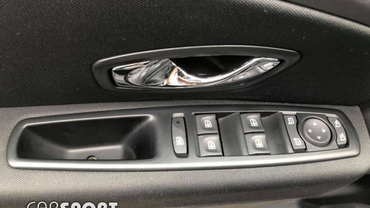 Renault M&eacute;gane Sport Tourer DCI Limited 110CV