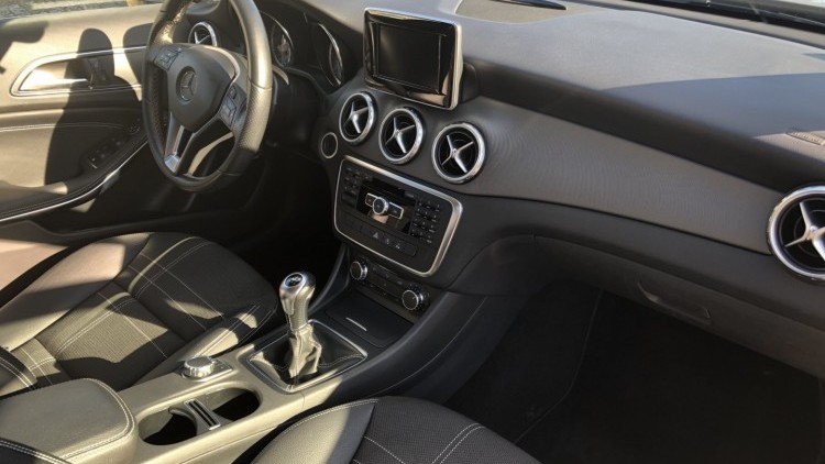 Mercedes-Benz Classe GLA 200 180 URBAN