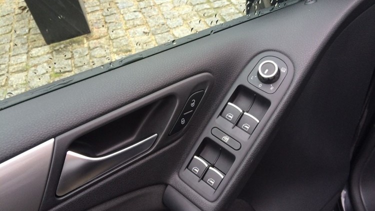 Volkswagen Golf VI TDI 105 CV Trenline