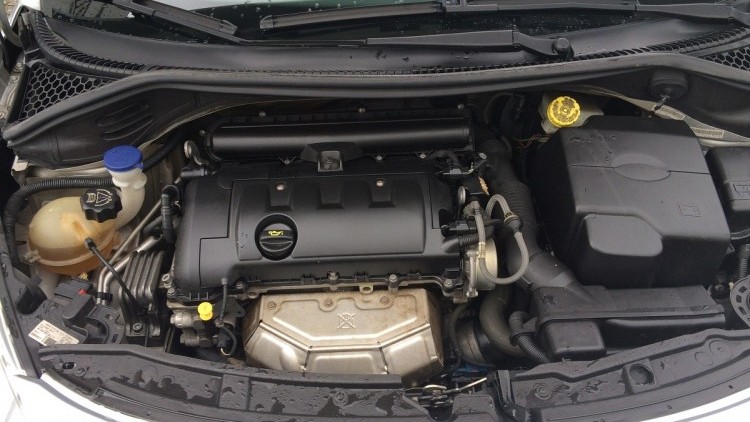 Peugeot 207 OPEN 1.4