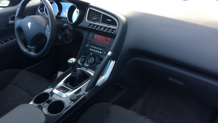 Peugeot 3008 HDI Sport 112CV