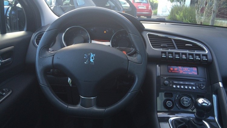 Peugeot 3008 HDI Sport 112CV