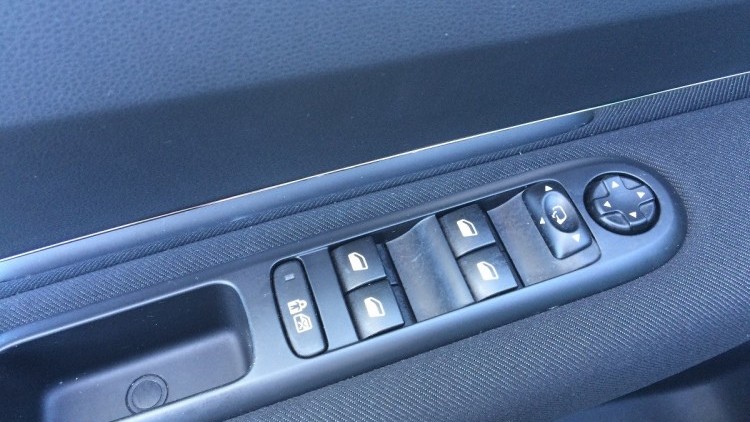 Peugeot 3008 HDI Sport 112CV