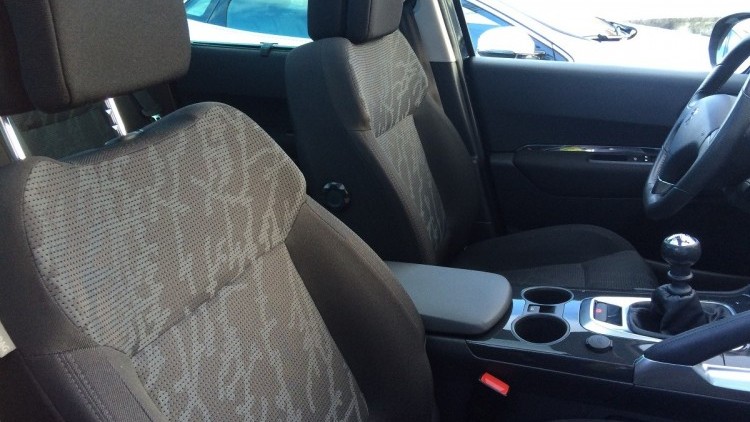 Peugeot 3008 HDI Sport 112CV