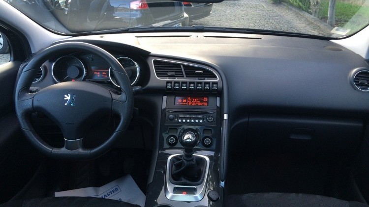 Peugeot 3008 HDI Sport 112CV