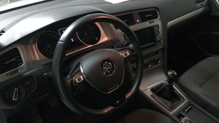 Volkswagen Golf VII TDI 110 CV Confortline Blumotion