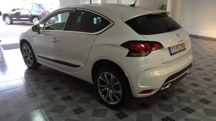 Citro&euml;n DS4 1.6 HDI 120CV SO CHIC