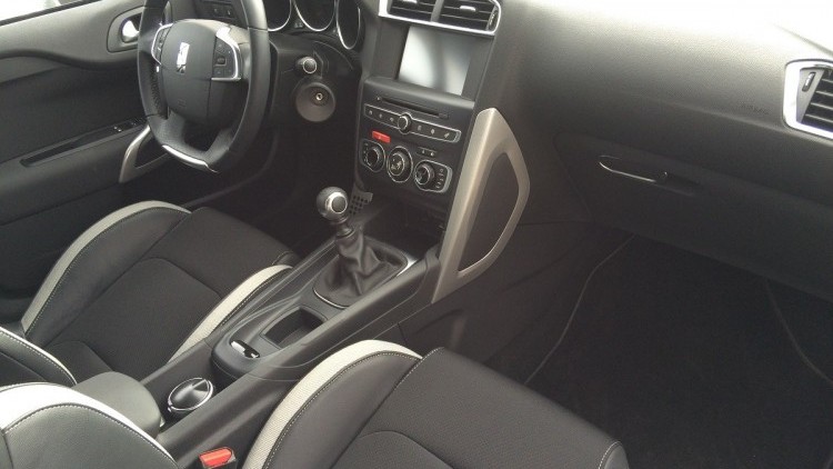 Citro&euml;n DS4 1.6 HDI 120CV SO CHIC