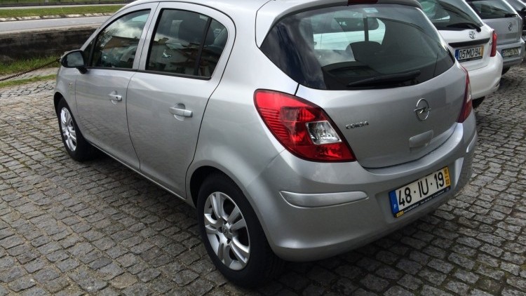 Opel Corsa 1.2 ENJOY