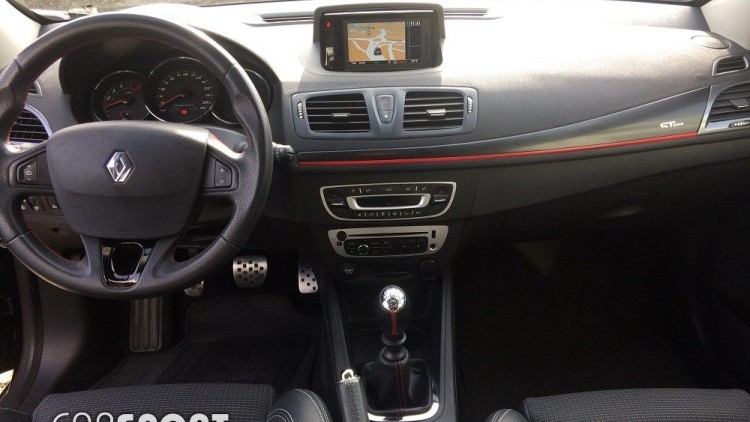Renault M&eacute;gane Sport Tourer GTLine DCI 110 CV